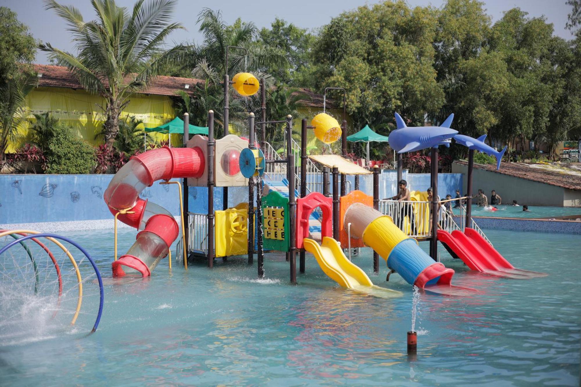 Vits Roccia Hill Resort And Adventure Park, Navapur Songadh Εξωτερικό φωτογραφία